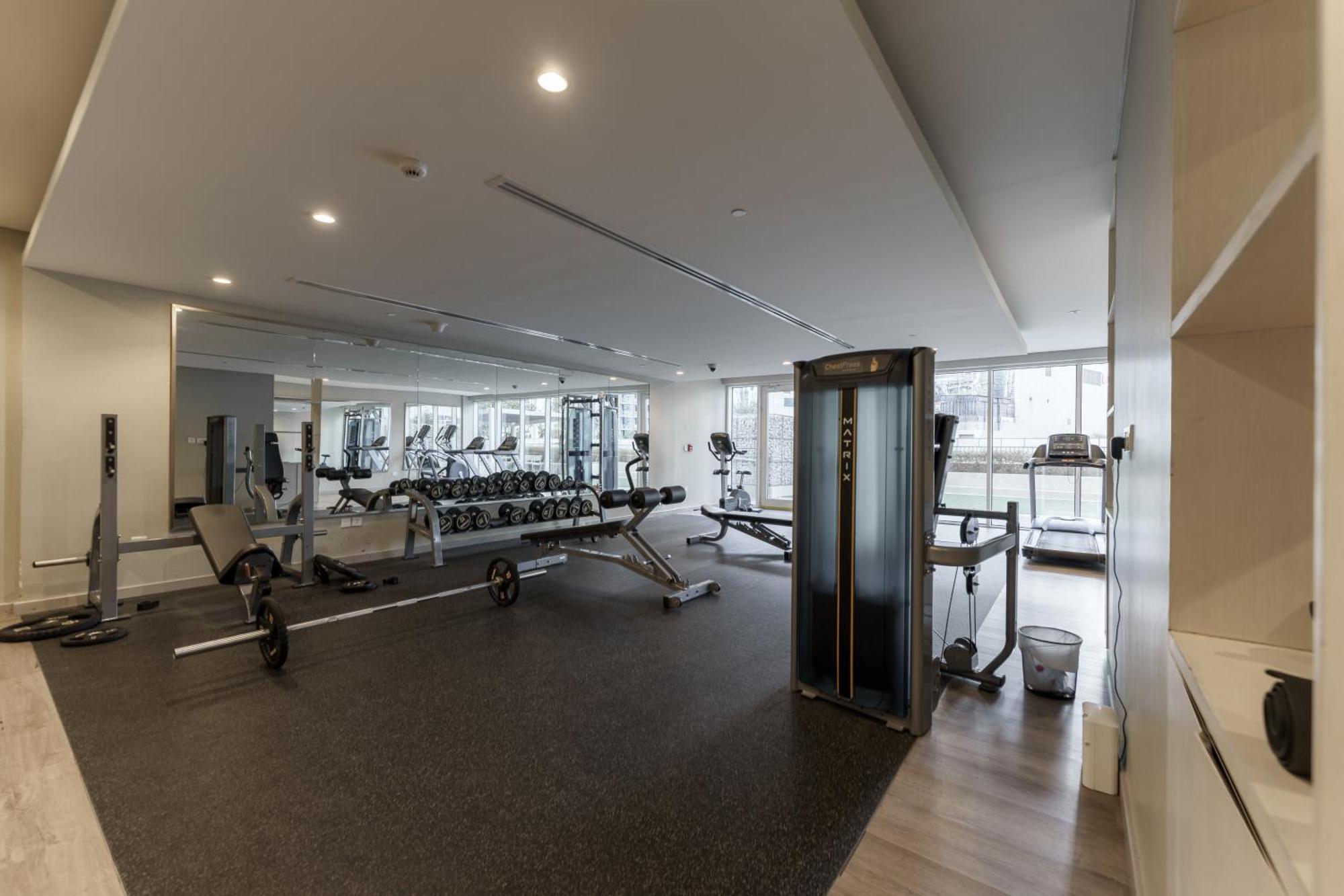 Contemporary With Burj Khalifa View Apartment *